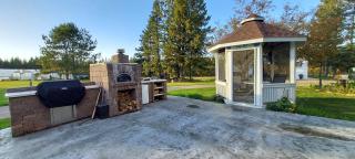 Early Frost Farms studio - 6