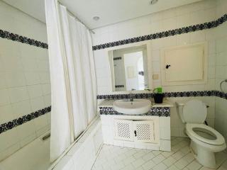 Blue Sea Bungalow - 2