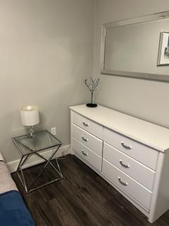 Clifton Hill Suite 3302 - 8