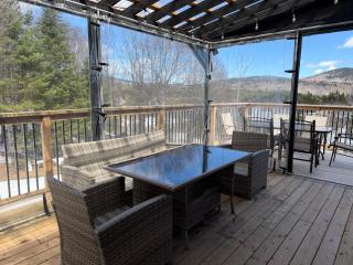 Lake-View Chalet for 10, Beach & SkiBike-inOut - 3