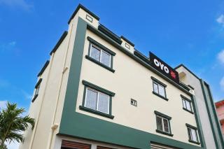 Hotel O M8 Guest house - 4