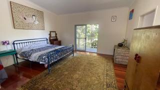 Artists home above rainforest sleeps 10 with pool - 3