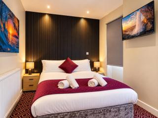 Homesly Guest Rooms, Comfortable En-suite Guest Rooms with Free Parking and Self Check-in - 7