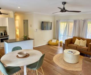Ba Nahan Ochre - Stylish Space, Close to the Beach - Half Duplex - 5