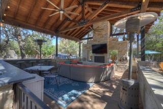 Terracotta Haven Hot Tub, Pool & Games, Sleeps 26 - Wimberley - 5