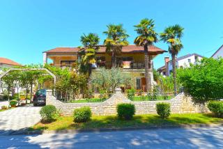 Apartments with A - C in Porec-Istrien 44265 - 5
