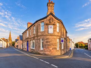 Homesly Guest Rooms, Comfortable En-suite Guest Rooms with Free Parking and Self Check-in - 8