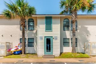 Second-floor condo with beach access shared outdoor pool & tennis court - 5