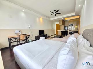 R&F Princess Cove CIQ Premium Sea & City view Suites by NEO - 3