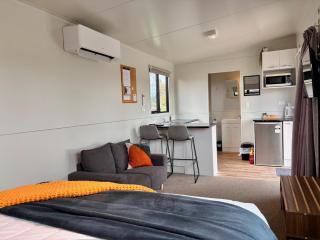 Stunted Totara, Unit 5 - 0