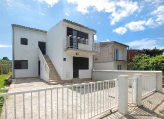 Apartments with A - C in Peroj-Fazana (Region) 44331 - 0