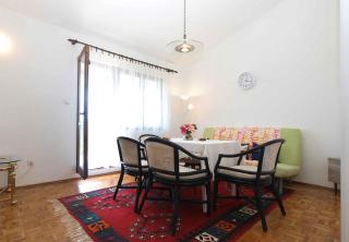 Apartments with A - C in Peroj-Fazana (Region) 44331 - 3