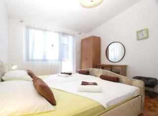 Apartments with A - C in Peroj-Fazana (Region) 44331 - 2