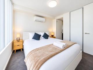 Koala Vibe Your Cozy City Home with WiFi - 7