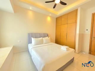 R&F Princess Cove CIQ Premium Sea & City view Suites by NEO - 6