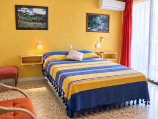 Casa de las Palmas Guest House - 1