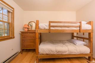 Lake House Family Vacation - Sleeps 12 Dock Kayaks Paddle Boards - 3
