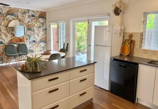 Ba Nahan Ochre - Stylish Space, Close to the Beach - Half Duplex - 2
