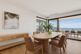 Oceanfront 4-Bed Home Surf & Serenity - 8