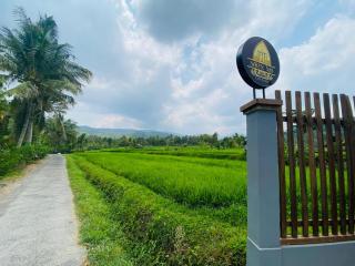 Sarenmas Cottage Munduk - 9