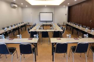 Key Inn Hotel Bogor - 2