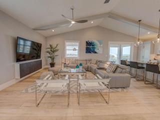 Luxury Ocean View Home with Pool & Spa steps to the beach fenced yard - 8