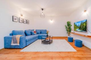 Peaceful Nest In City Center - Happy Rentals - 0