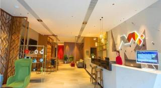 Borrman Hotel Zhanjiang Wuchuan Jinsha Plaza - 1