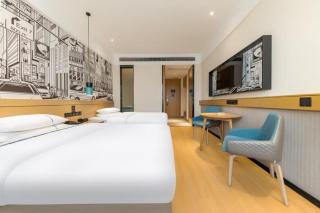 City Comfort Inn Honghu Shopping Park Bao'an Plaza - 1