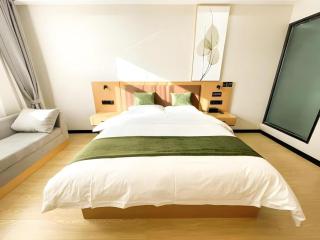 GreenTree Inn Express Guannan County Xinwan Bei Road - 1