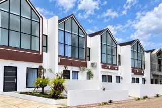The Lavana Signature Villa Gauri Batu - 0