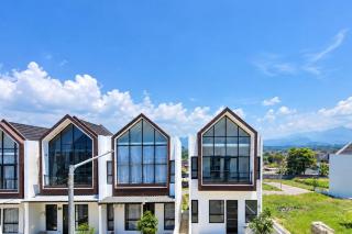 The Lavana Signature Villa Gauri Batu - 1