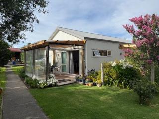 Just a little bit country - Hastings - 8