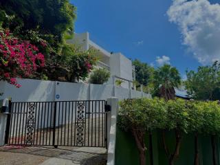 Panoramic Sea View 2 Bedroom Apartment & Terrace - 9