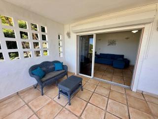 Panoramic Sea View 2 Bedroom Apartment & Terrace - 8