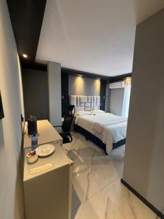 Adelina Hotel - 9