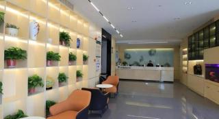 GreenTree Inn Express Fuyang University Town West High-Speed Railway Station - 1