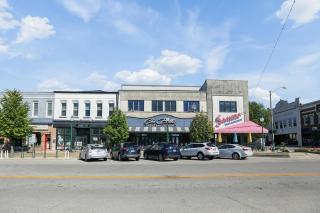 Stylish Downtown Unit with Historic Charm apts - 9