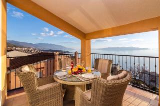 Seabreeze Apartments with Shared Jacuzzi - 7