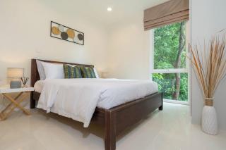 Surin Park 2 Bed High Floor Sea View by Destada - 7