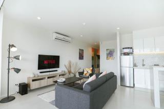 Surin Park 2 Bed High Floor Sea View by Destada - 1