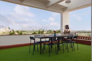 ELIVAAS Signature Parshvika Estate 5 BHK Villa With Private Pool, Jacuzzi Room, Home Theatre, Gym & Landscaped Garden - 2