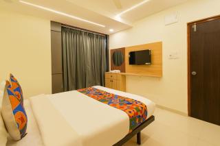 FabHotel Royal Elite Luxury - 8