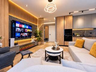Luxury Apartment - 6