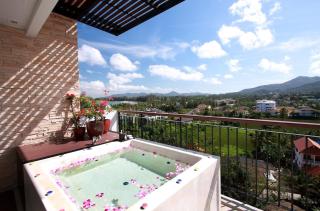 Surin Park 3 Bed Penthouse Jacuzzi Sea View by Destada - 6