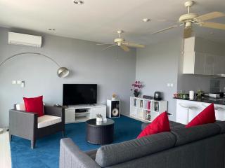 Surin Park 3 Bed Penthouse Jacuzzi Sea View by Destada - 3
