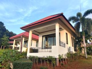 Seabreezy Away Resort - 2