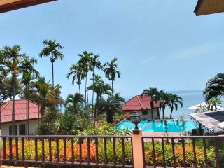 Seabreezy Away Resort - 7