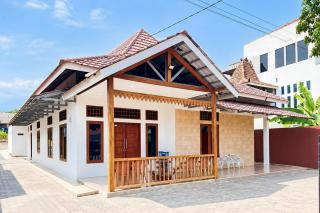 RedDoorz Syariah at Homestay Kalianda - Kalianda - 1