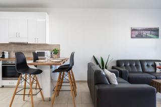 Olympian Beach 2BR Suite with Balcony - 4